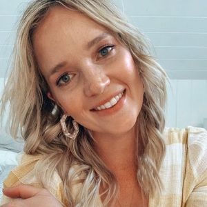 Meet your Posher, Maddy